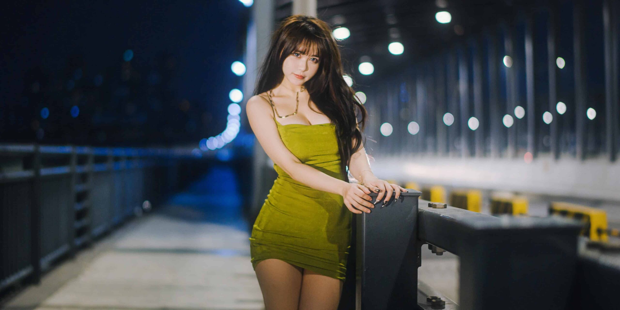 图片[5]-写真图包分享：Tina很妖孽呀 绿色连衣裙-十七博客网