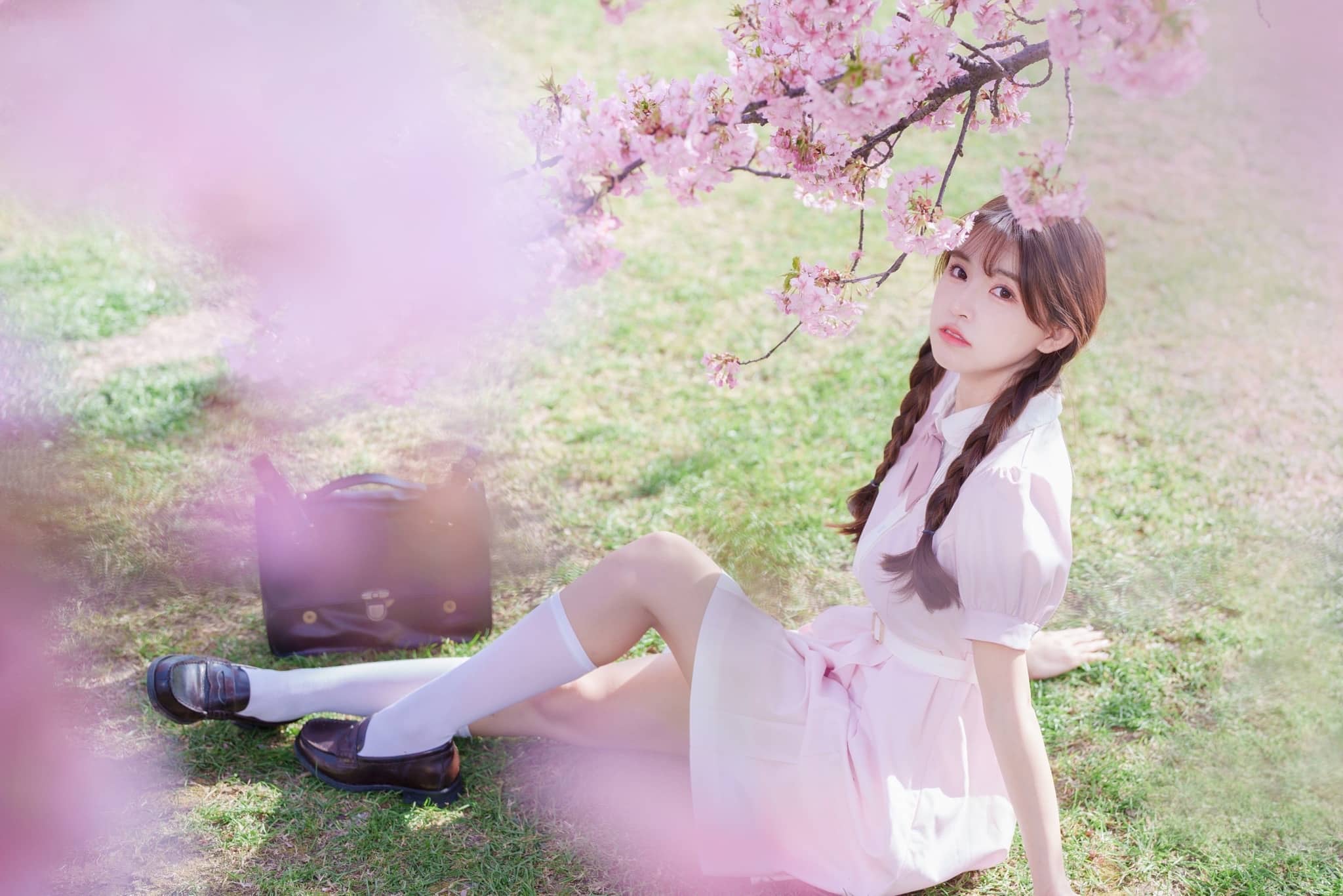 图片[6]-摄影写真：樱花少女——别人都有甜甜的恋爱，我只有可爱的脑袋-十七博客网