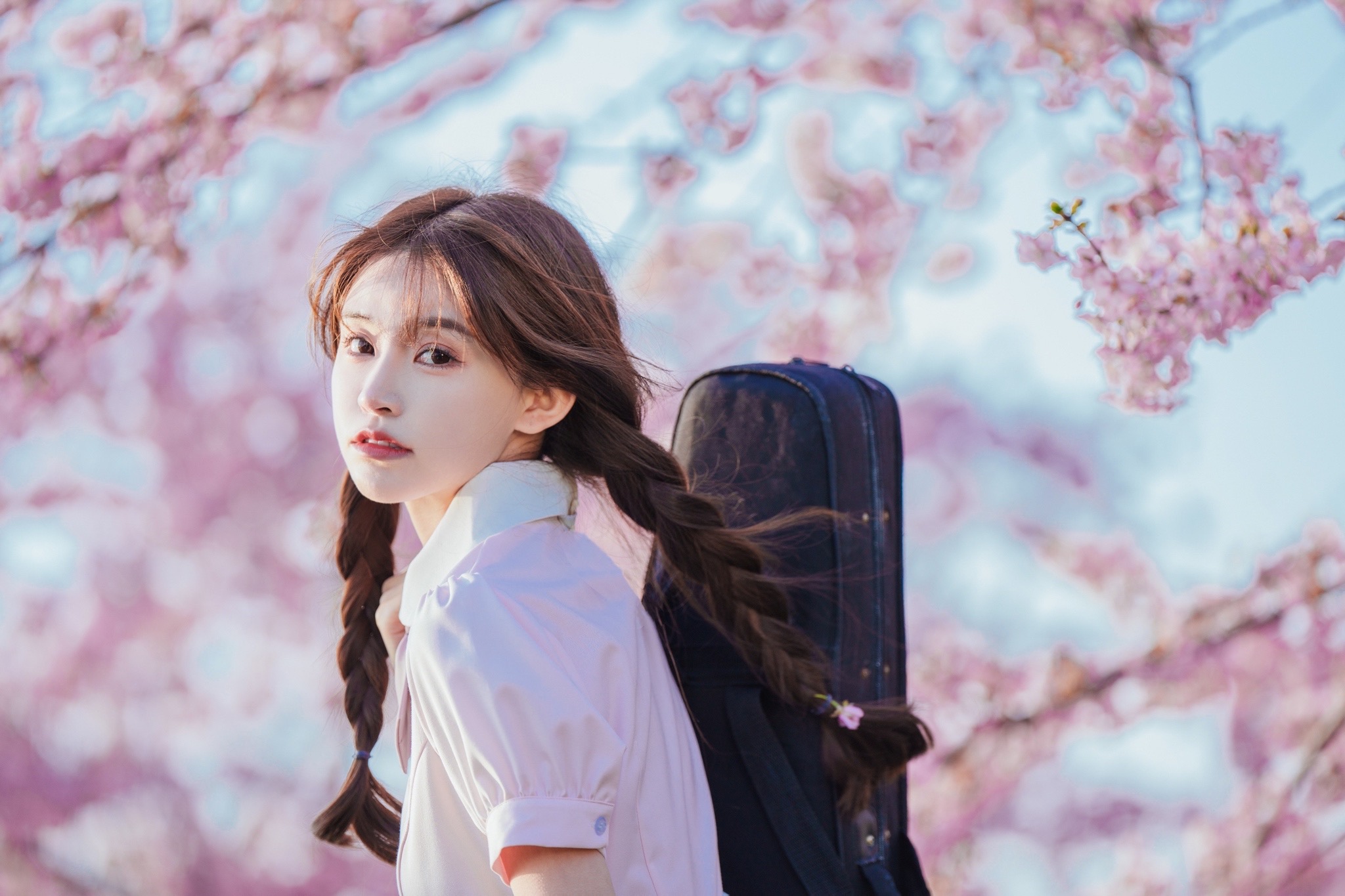 图片[10]-摄影写真：樱花少女——别人都有甜甜的恋爱，我只有可爱的脑袋-十七博客网