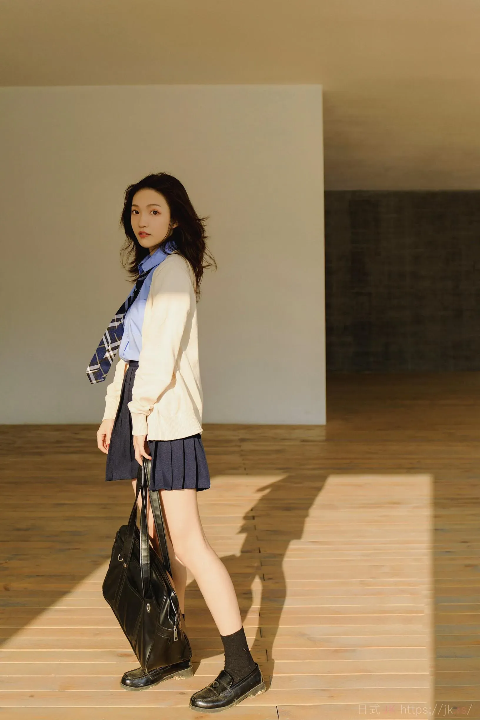 图片[5]-摄影写真：夏天的JK——这个夏天很热！也很甜！-十七博客网